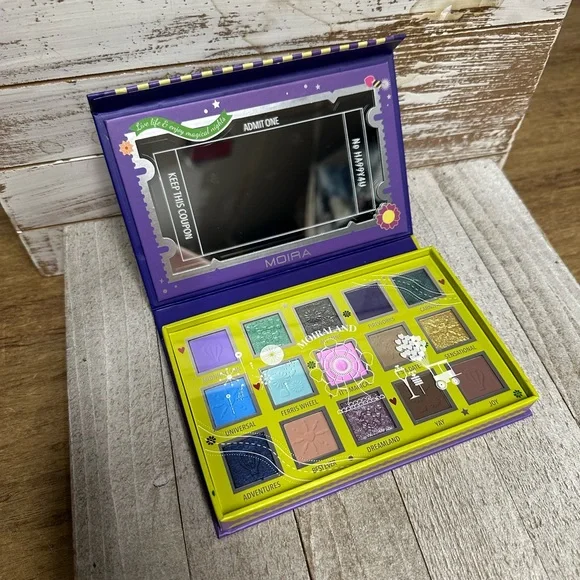 Moira brand new Magic Dreaming moiraland series palette pressed pigments make up - Picture 2 of 3